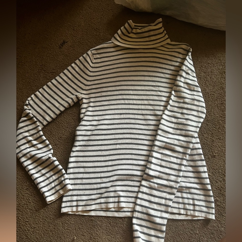 Old Navy Turtle Neck